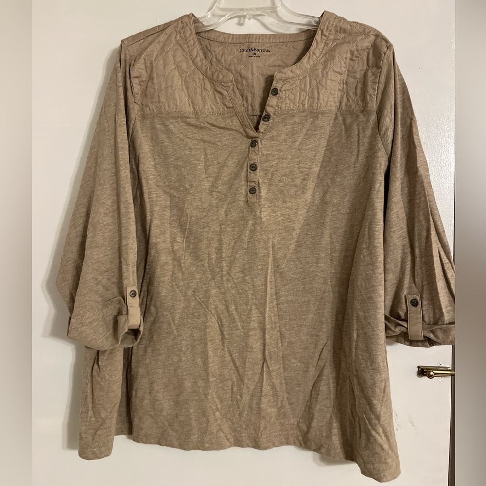 Croft & Barrow Beige 3/4 Button-Up Top